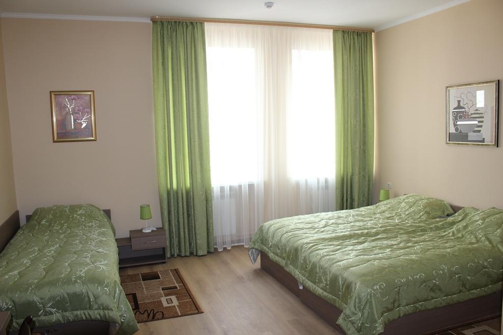 Turli Inn Maladzyechna Exterior photo